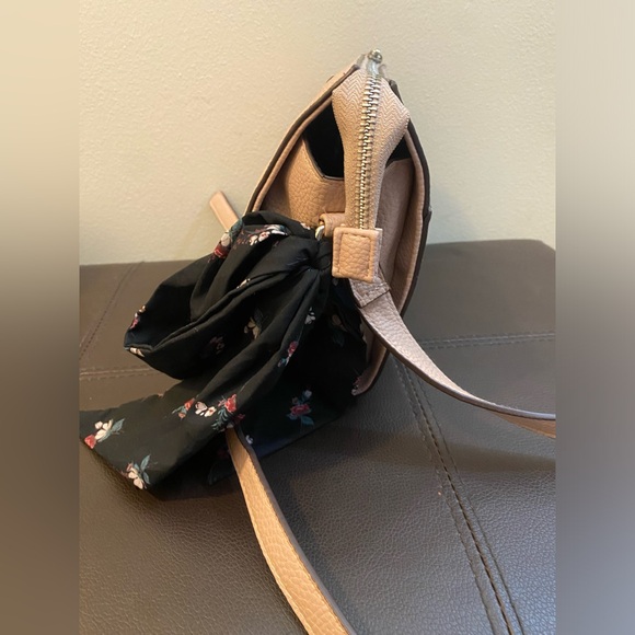 Steve Madden Pink Crossbody Bag - Picture 5 of 10